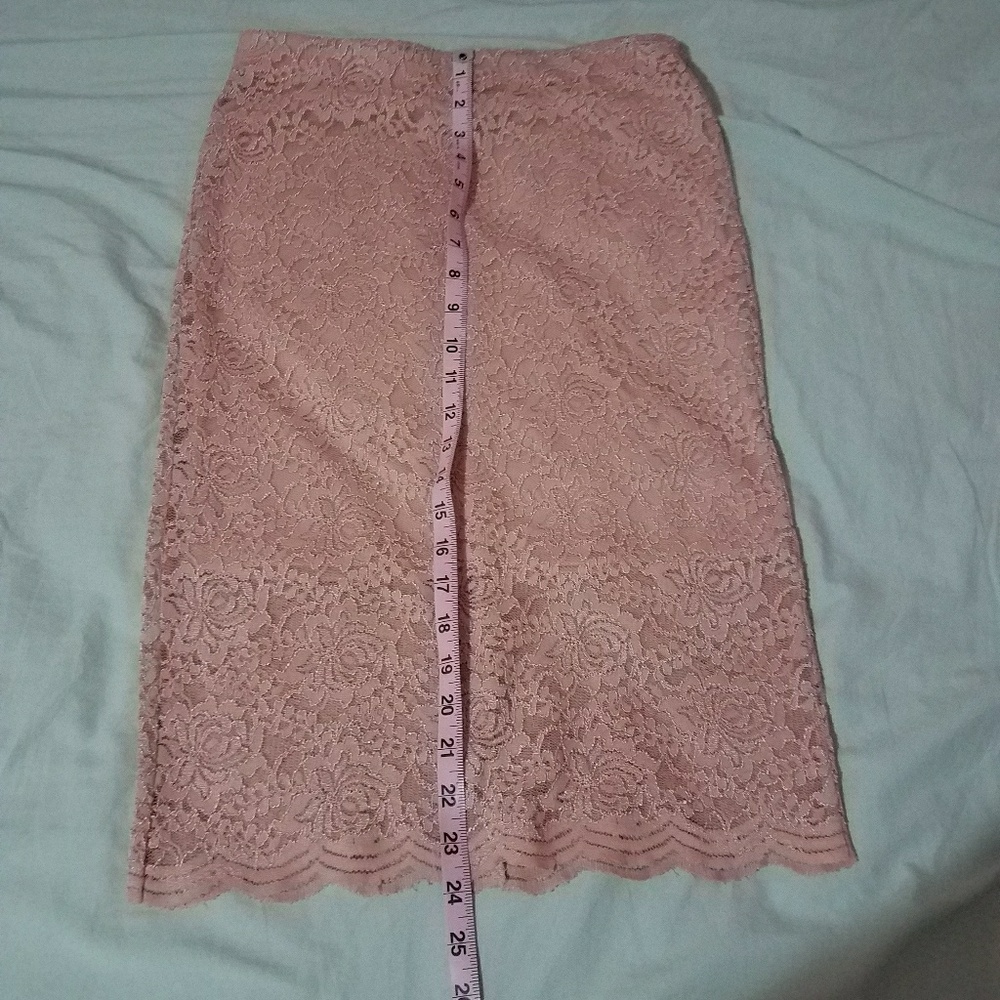 ***SOLD*** Pink Lace Pencil Skirt - Picture 6 of 8